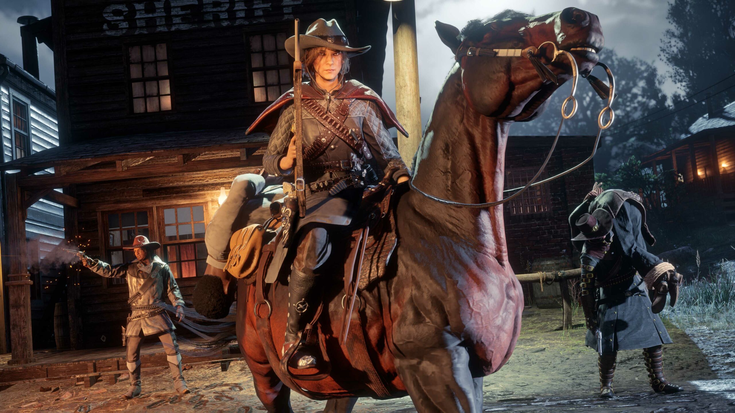 Um personagem de Red Dead Online armado a cavalo, enquanto outro personagem dispara uma arma fora do quadro, e outro carrega uma pessoa amarrada.