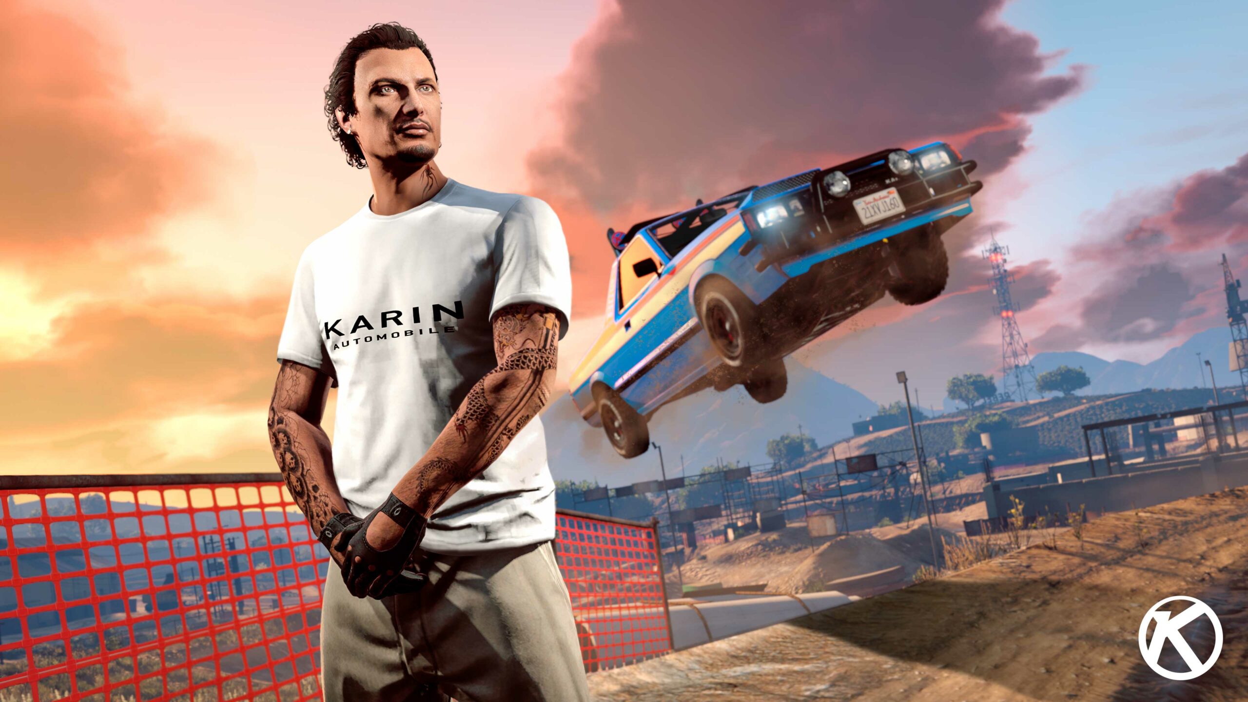 Imagem de um personagem no GTA Online usando a Camiseta Karin