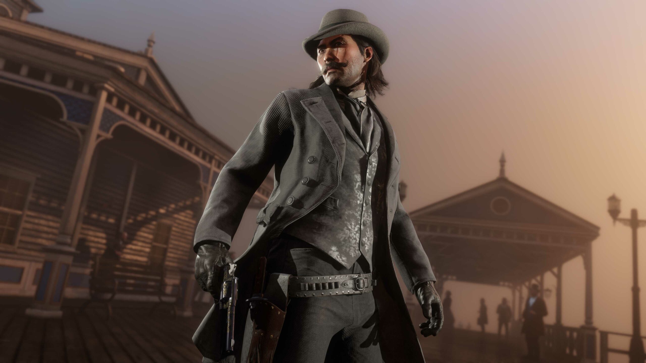 imagem de um personagem de Red Dead Online vestindo o traje Pistoleiro Prateado