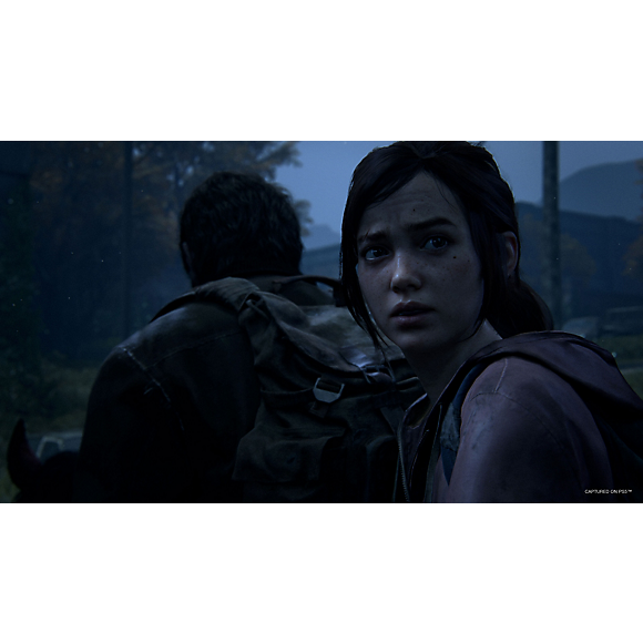 ps5-tlou-part-1-joel-ellie-scared